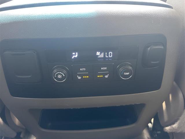 Photo of 2015 Summit White Chevrolet Tahoe