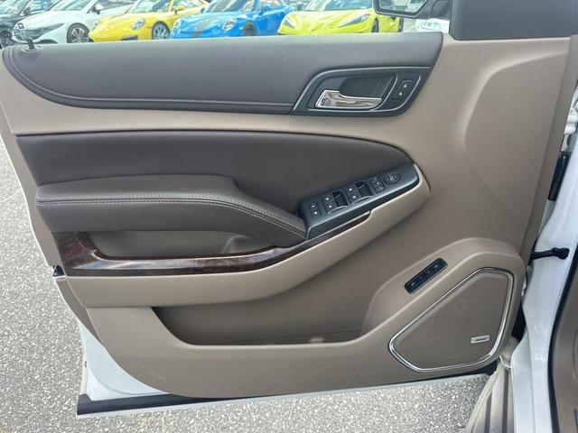Photo of 2015 Summit White Chevrolet Tahoe