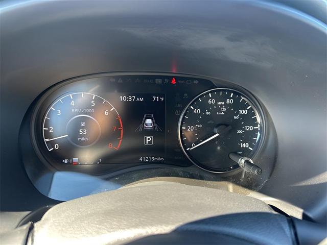 Photo of 2021 Boulder Gray Pearl Nissan Kicks