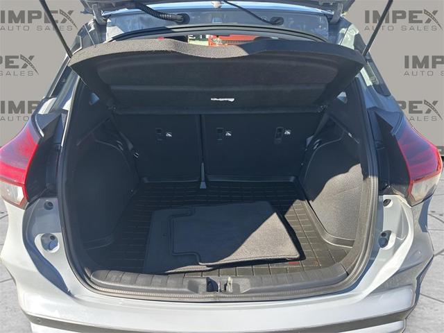 Photo of 2021 Boulder Gray Pearl Nissan Kicks