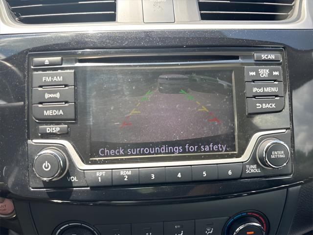 Photo of 2017 Super Black Nissan Sentra