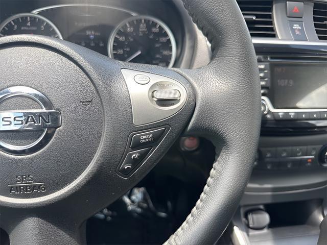Photo of 2017 Super Black Nissan Sentra