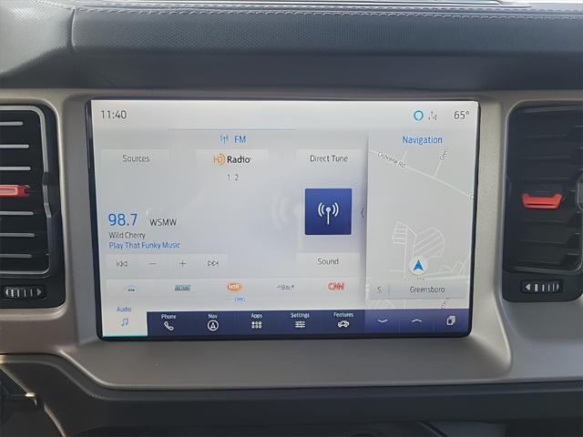 Photo of 2023 Oxford White Ford Bronco