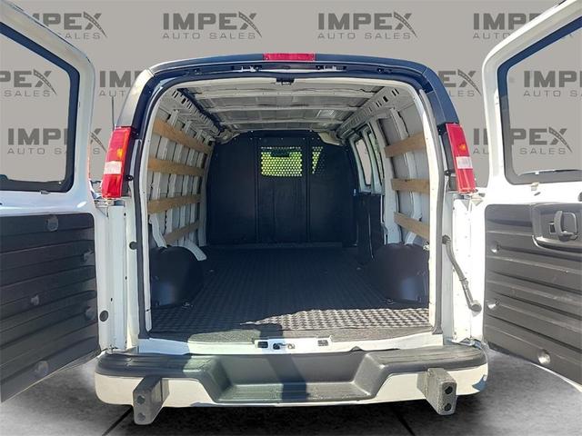 Photo of 2023 Summit White GMC Savana 2500
