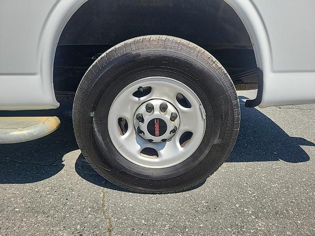 Photo of 2023 Summit White GMC Savana 2500