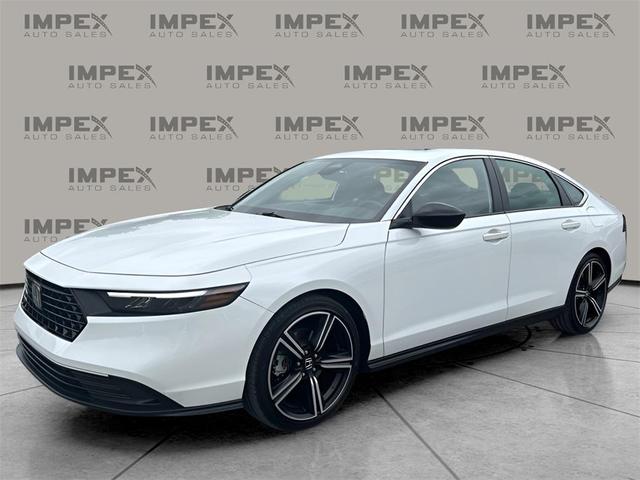 Photo of 2024 Platinum White Pearl Honda Accord Hybrid