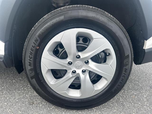 Photo of 2024 Ice Cap Toyota RAV4