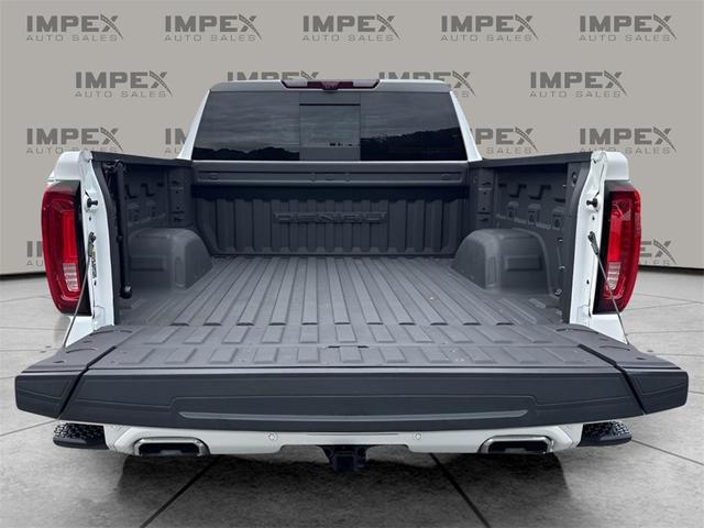 Photo of 2023 White Frost Tricoat GMC Sierra 1500