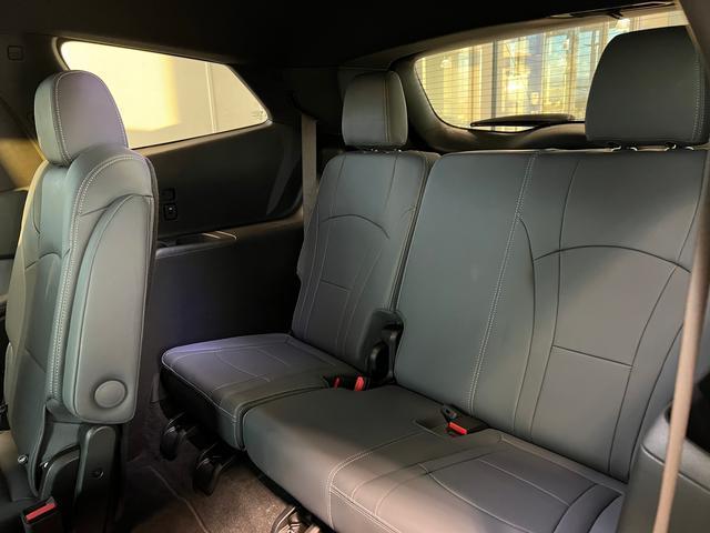 Photo of 2024 Moonstone Gray Metallic Buick Enclave