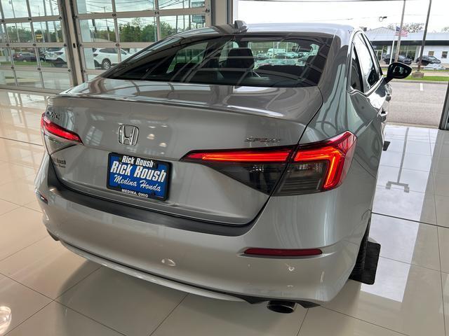 Photo of 2022 Lunar Silver Metallic Honda Civic