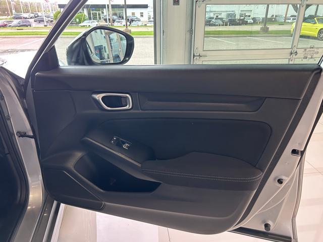 Photo of 2022 Lunar Silver Metallic Honda Civic