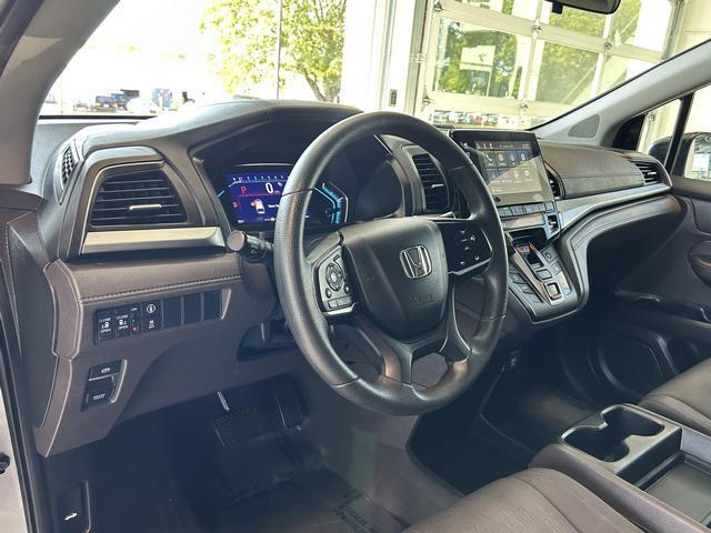 Photo of 2021 Lunar Silver Metallic Honda Odyssey