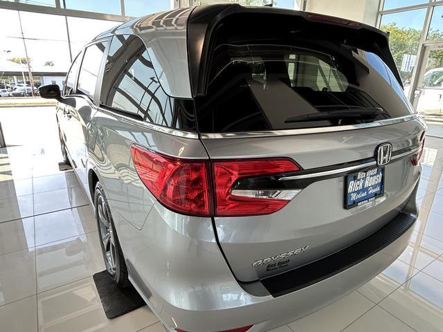 Photo of 2021 Lunar Silver Metallic Honda Odyssey