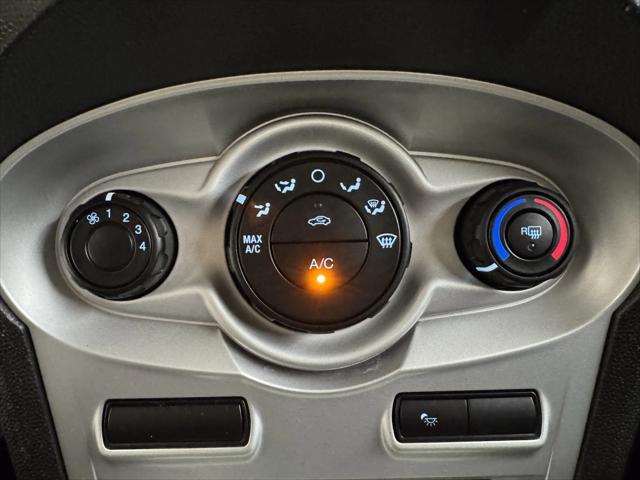 Photo of 2016 Magnetic Ford Fiesta
