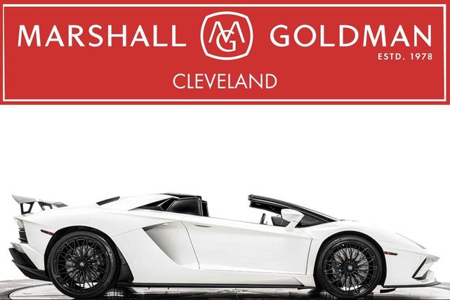 Photo of 2019 Bianco Opalis Lamborghini Aventador S