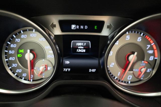 Photo of 2016 designo Diamond White Metallic Mercedes-Benz SL 550