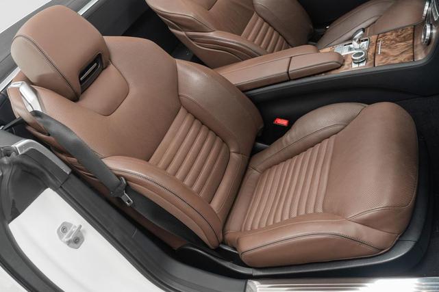 Photo of 2016 designo Diamond White Metallic Mercedes-Benz SL 550