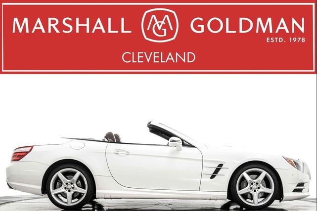 Photo of 2016 designo Diamond White Metallic Mercedes-Benz SL 550