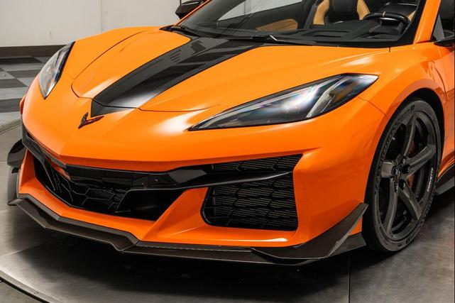 Photo of 2023 Amplify Orange Tintcoat Chevrolet Corvette
