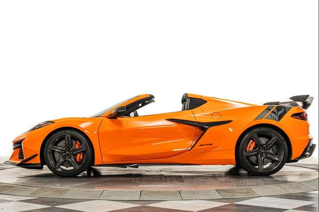 Photo of 2023 Amplify Orange Tintcoat Chevrolet Corvette