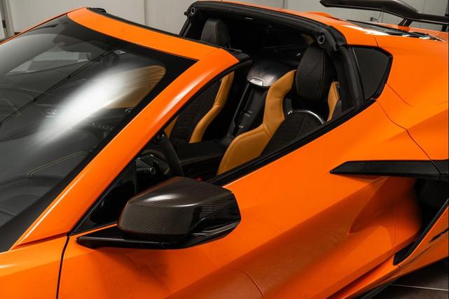 Photo of 2023 Amplify Orange Tintcoat Chevrolet Corvette