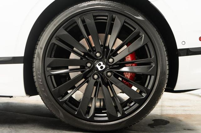 Photo of 2022 Snow Quartz Pearlescent Bentley Continental GT