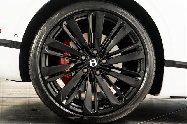 Photo of 2022 Snow Quartz Pearlescent Bentley Continental GT