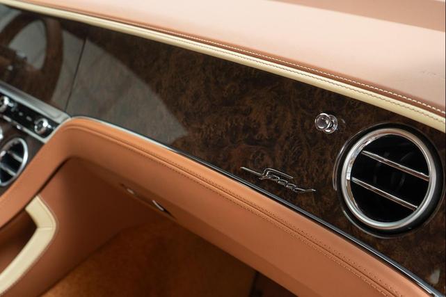 Photo of 2022 Snow Quartz Pearlescent Bentley Continental GT