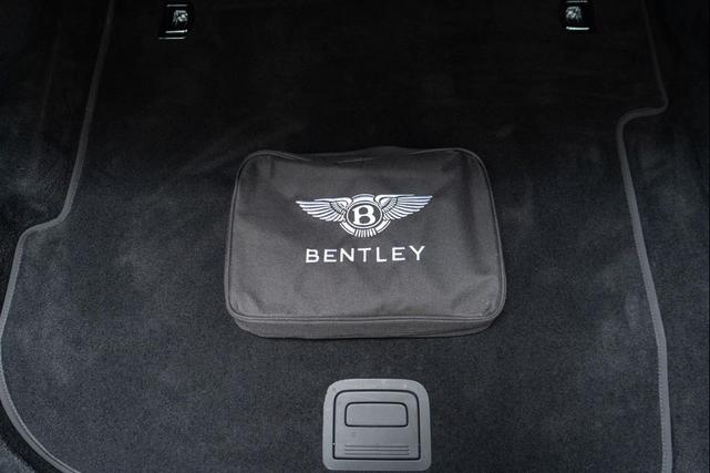 Photo of 2022 Snow Quartz Pearlescent Bentley Continental GT