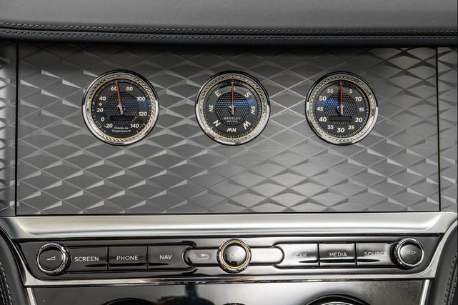 Photo of 2024 Silver Frost Bentley Continental GT
