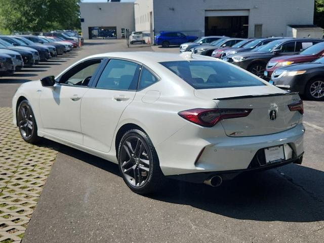 Photo of 2025 Platinum White Pearl Acura TLX
