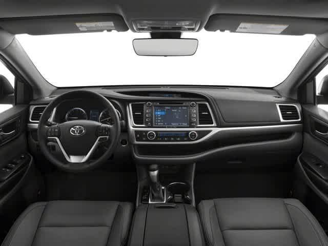 Photo of 2017 Ooh La La Rouge Mica Toyota Highlander