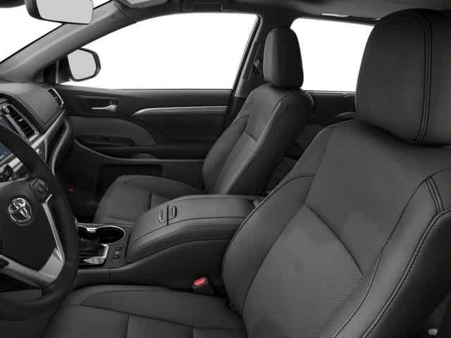 Photo of 2017 Ooh La La Rouge Mica Toyota Highlander