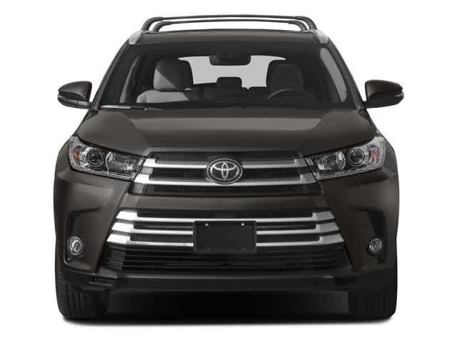 Photo of 2017 Ooh La La Rouge Mica Toyota Highlander
