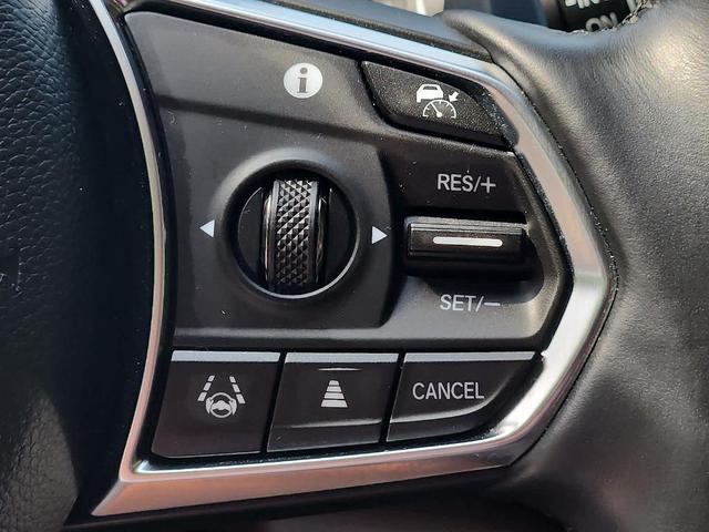 Photo of 2022 Platinum White Pearl Acura MDX