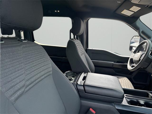 Photo of 2021 Agate Black Metallic Ford F-150