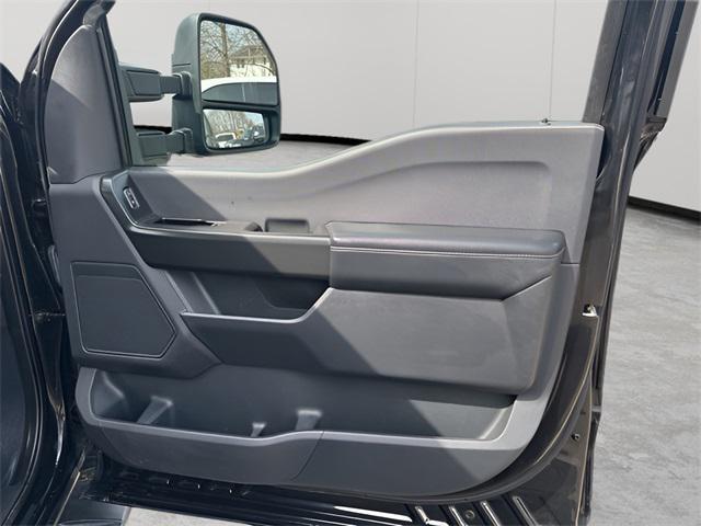 Photo of 2021 Agate Black Metallic Ford F-150