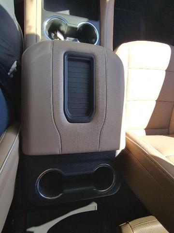 Photo of 2024 Iridescent Pearl Tricoat Chevrolet Suburban