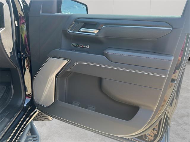 Photo of 2024 Onyx Black GMC Sierra 1500