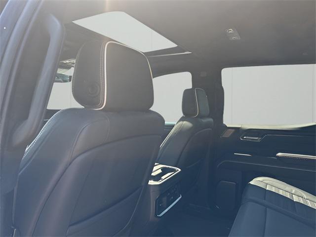 Photo of 2024 Onyx Black GMC Sierra 1500