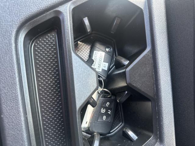 Photo of 2024 Pure White Volkswagen Tiguan
