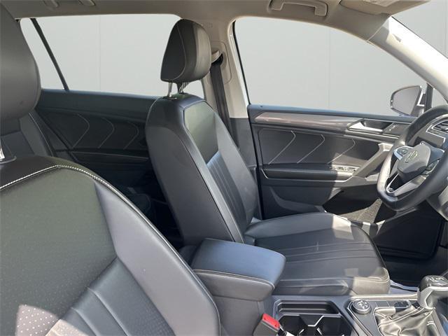 Photo of 2024 Pure White Volkswagen Tiguan