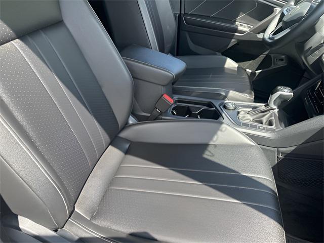 Photo of 2024 Pure White Volkswagen Tiguan