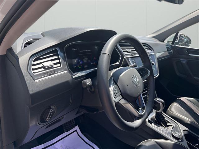 Photo of 2024 Pure White Volkswagen Tiguan
