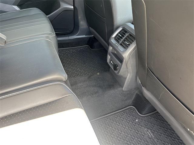 Photo of 2024 Pure White Volkswagen Tiguan