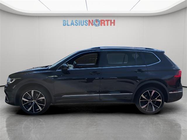Photo of 2024 Deep Black Volkswagen Tiguan
