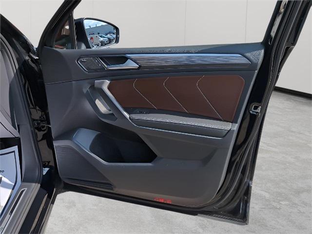 Photo of 2024 Deep Black Volkswagen Tiguan