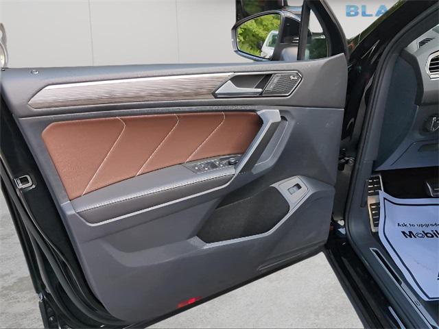 Photo of 2024 Deep Black Volkswagen Tiguan