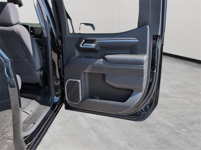 Photo of 2025 Black Chevrolet Silverado 1500