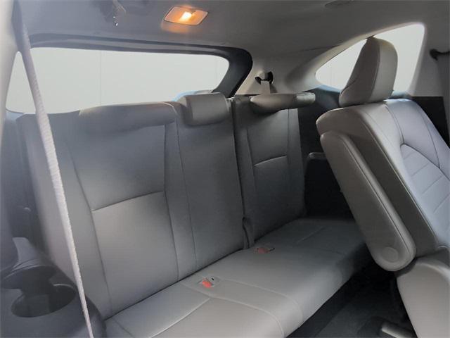Photo of 2021 Celestial Silver Metallic Toyota Highlander Hybrid